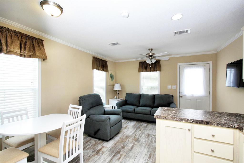 Majestic Oaks Rv Resort Zephyrhills Εξωτερικό φωτογραφία