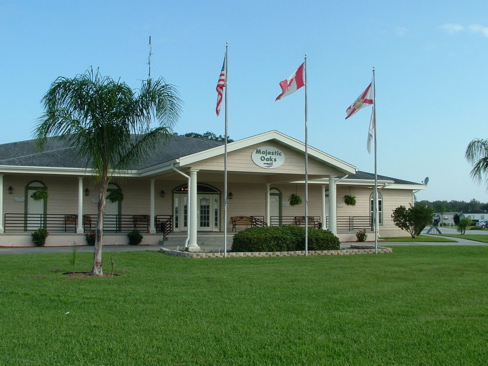 Majestic Oaks Rv Resort Zephyrhills Εξωτερικό φωτογραφία