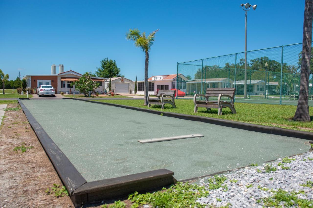 Majestic Oaks Rv Resort Zephyrhills Εξωτερικό φωτογραφία