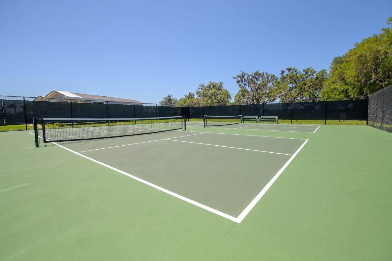 Majestic Oaks Rv Resort Zephyrhills Εξωτερικό φωτογραφία